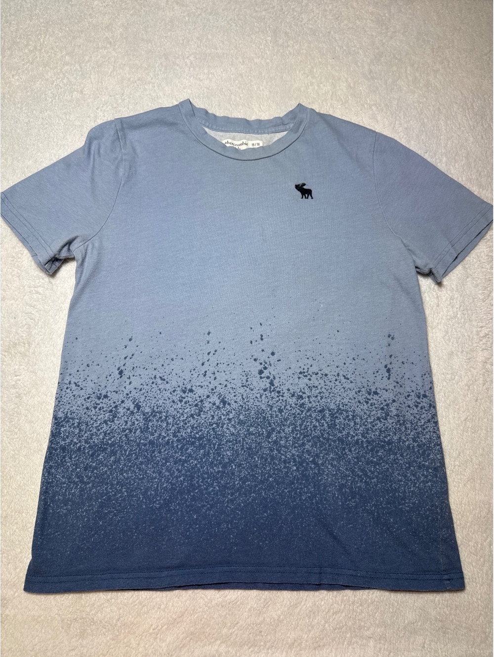 Abercrombie & Fitch Boys' Blue Gradient T-Shirt with Moose Logo Size 15/16